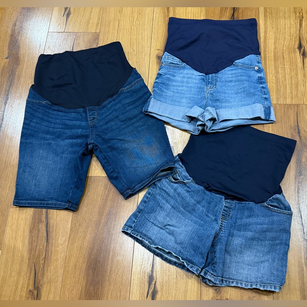 Maternity Jean Shorts Size 4/27 & XS